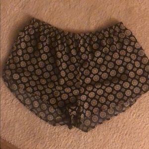 Short -ambiance apparel- size Large ❗️